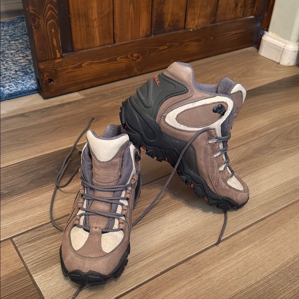 Merrell Women's Ice Rider Taupe Barley Polartec Hiking Boots Waterproof Size 10